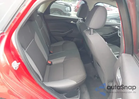 2014 Ford Focus Se z USA, uszkodzony, nr VIN 1FADP3K27EL123142